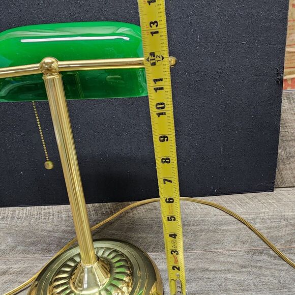 Vintage Green Banker’s Desk Lamp Brass Base Plastic Shade Tested Works - Picture 8 of 12
